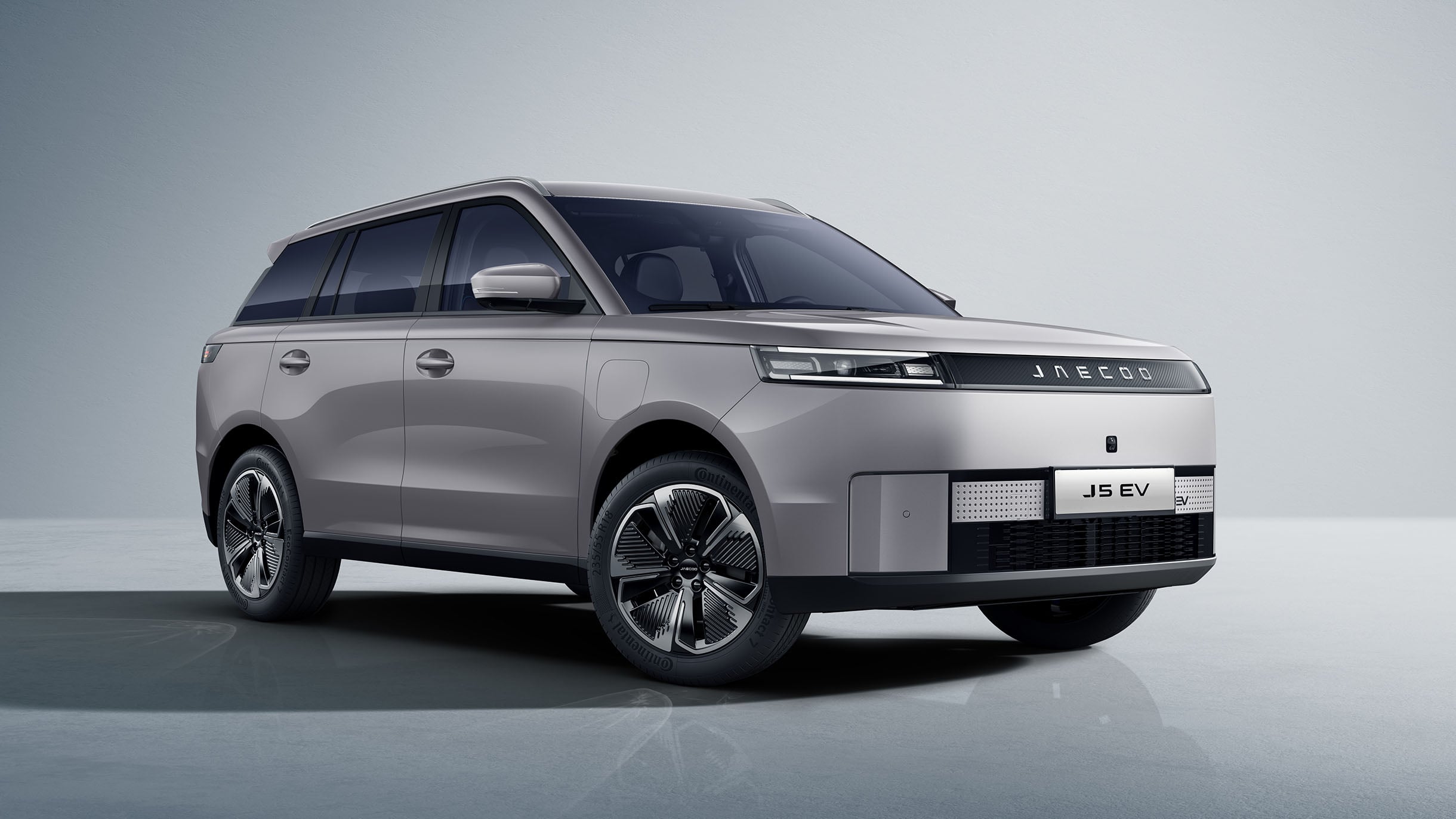 JAECOO J5 EV set fra front og side